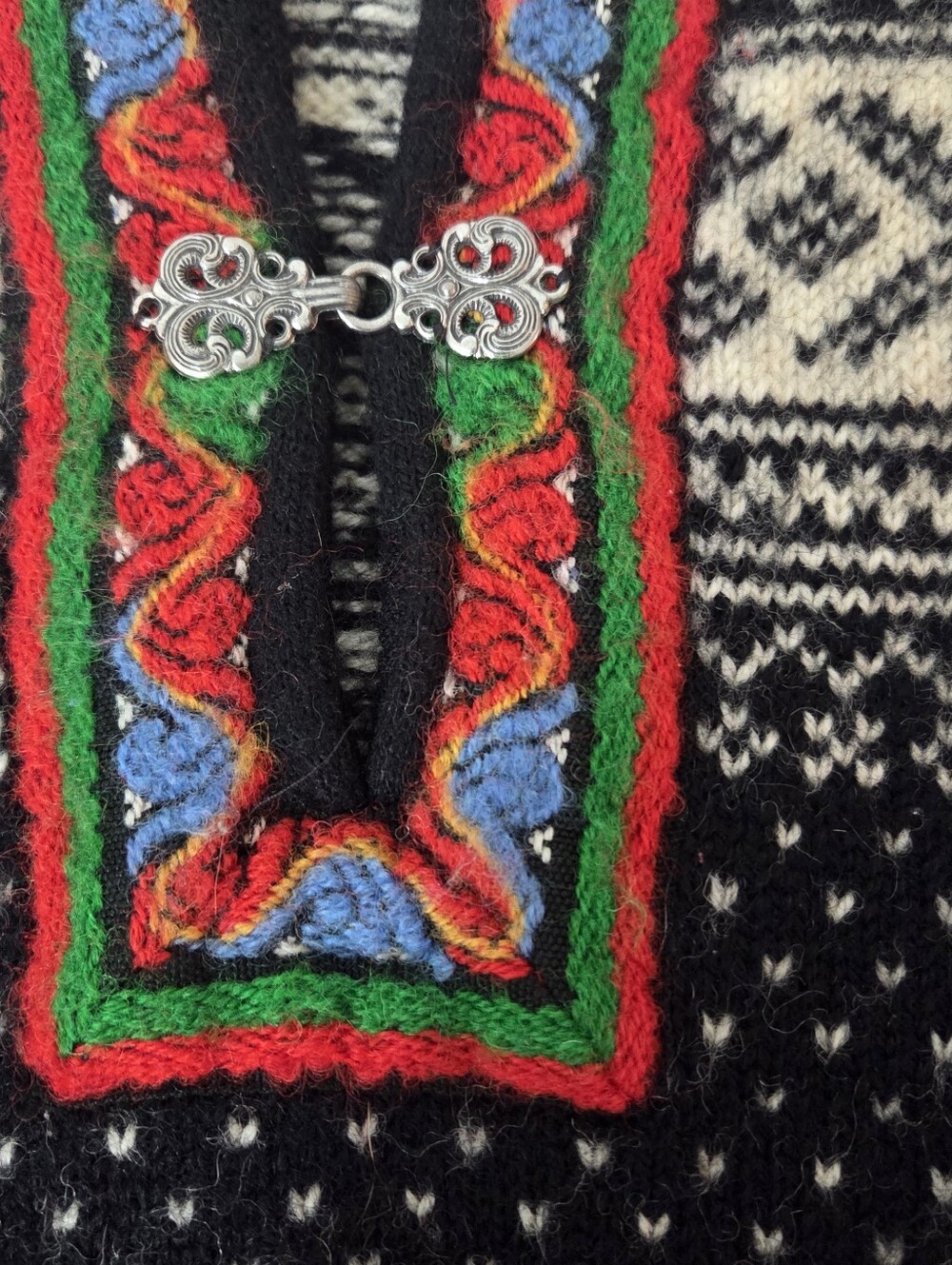Vintage Dale Of Norway Women's L 44 Black Wool Sweater Nordic Setesdal Lusekofte - Picture 6 of 14